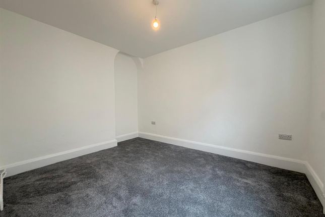 1, Hungerford Court, Cullompton photo 4
