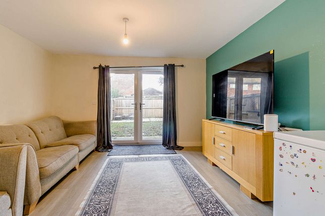 19, Burns Road, Doncaster photo 3