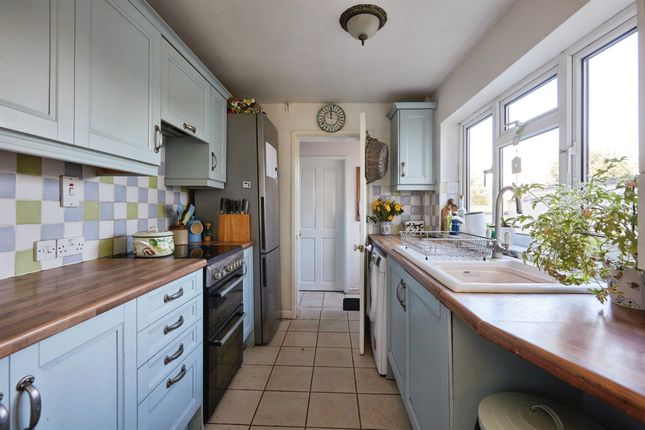 9, Clifton Road, Salisbury photo 4