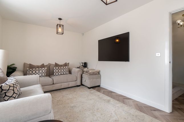 16 Bushby Road, Leicester photo 4