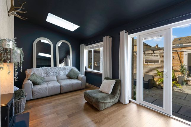 14a Campview, Dalkeith photo 3