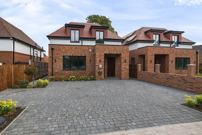 1342904-1-68A48Df...