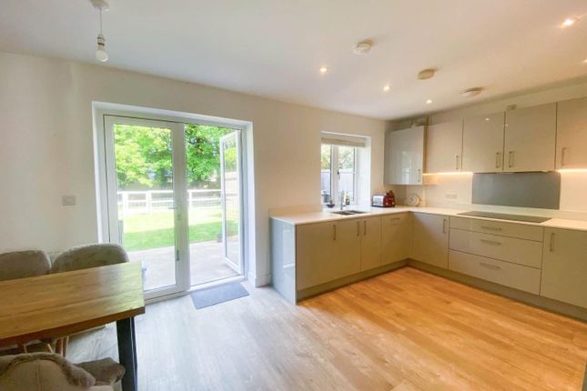 4, Challis Close, Foxton, Cambridge photo 4