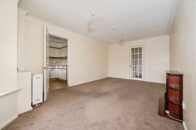 Flat 10, Campbell Mews, 28, Pine Drive, Southampton photo 3