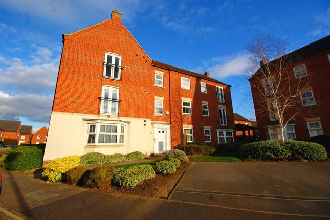 Thumbnail Flat to rent in Greenfinch Crescent, Witham St. Hughs, Lincoln