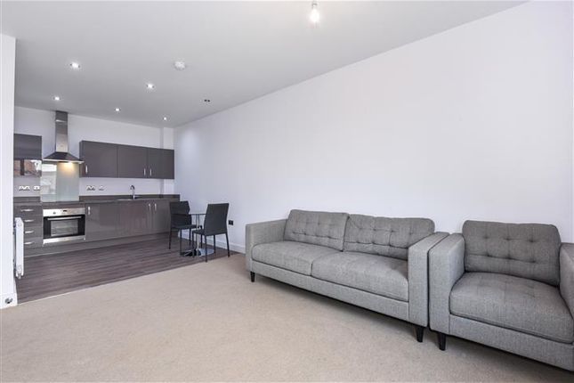 Thumbnail Flat to rent in Summer Lane, Hockley, Birmingham