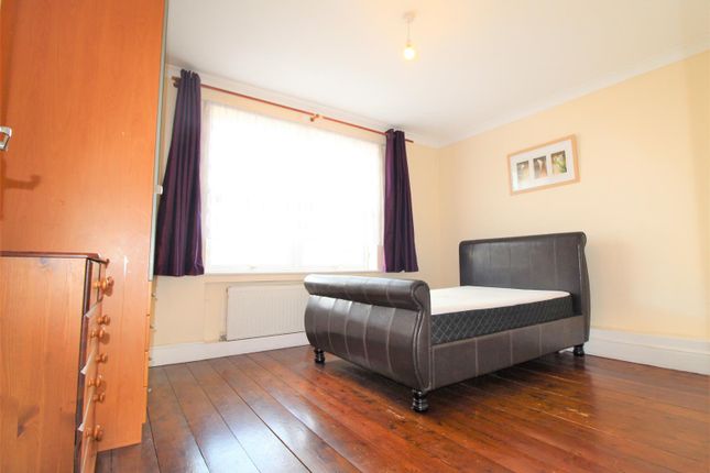 Flat 2, 158-162, London Road, Croydon photo 3