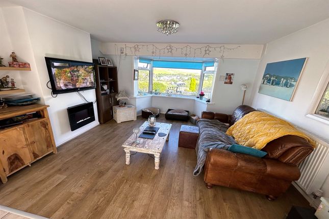 55, Meadow Lane, Buxton photo 4