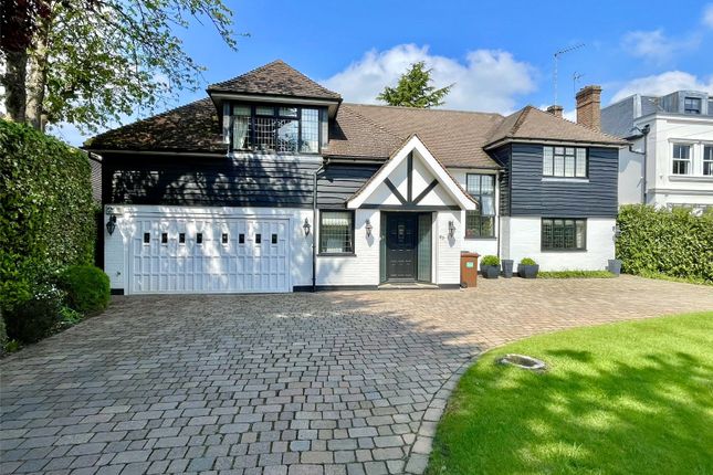 Detached house to rent in Brookmans Avenue, Brookmans Park, Hertfordshire