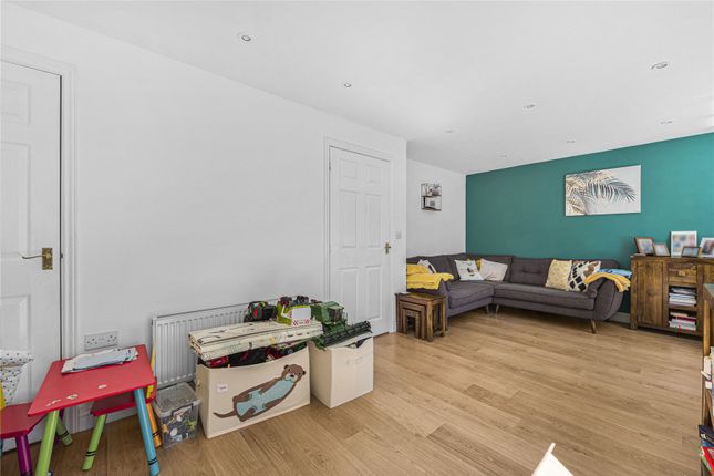4, Orchard Mews, Woking photo 3
