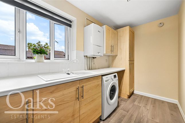 22, Burnham Gardens, Surrey photo 4