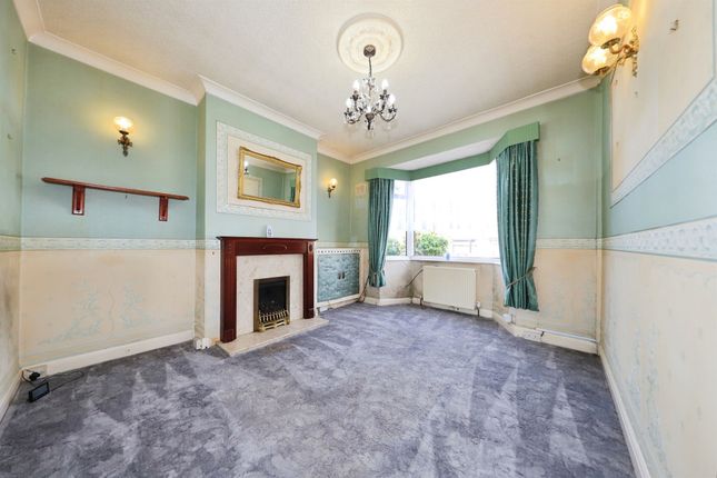 57, Ward Grove, Wolverhampton photo 3