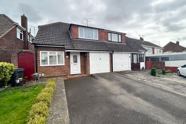 Thumbnail Property to rent in Slade Drive, Swindon