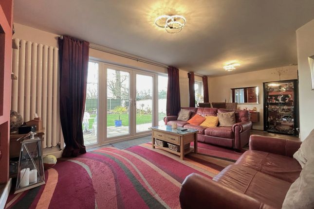 2, Ambleside Close, Mytchett photo 2