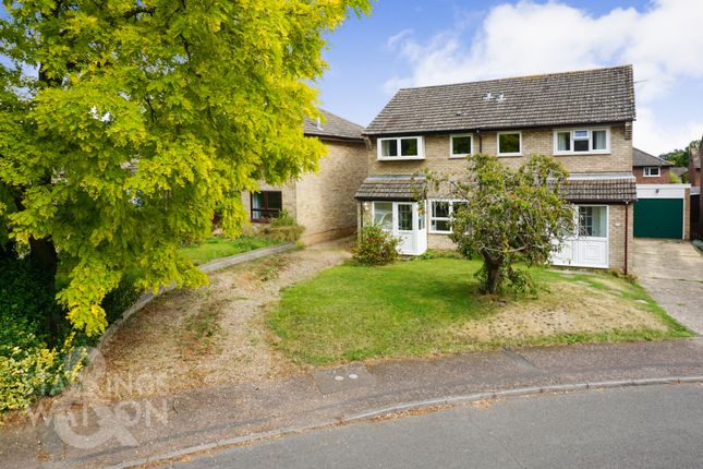 Thumbnail Semi-detached house to rent in Berryfields, Brundall, Norwich