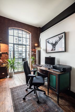 Flat for sale in Limehouse Cut, Spratts