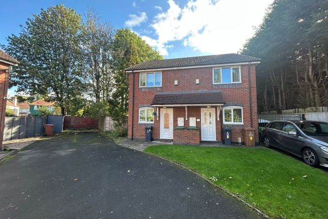 3-bed semi-detached on 8, Usk Close, Bloxwich, £125,000