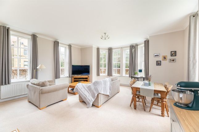 1, Jill Kilner Drive, Burley In Wharfedale photo 4