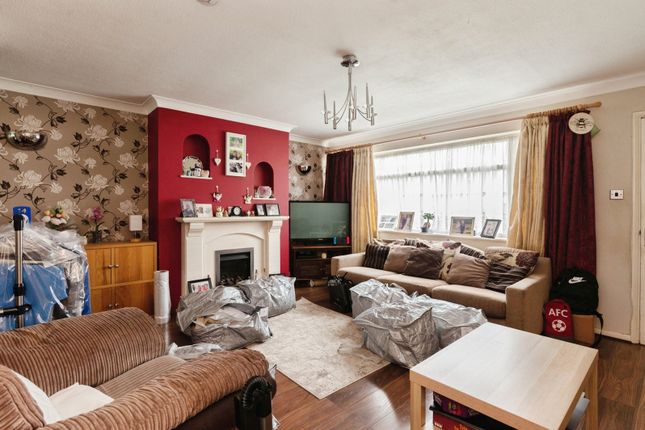 1, Hollyford, Essex photo 3