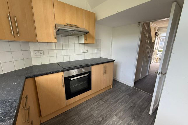 143a (Top Floor), North Road, Rhondda Cynon Taff photo 2