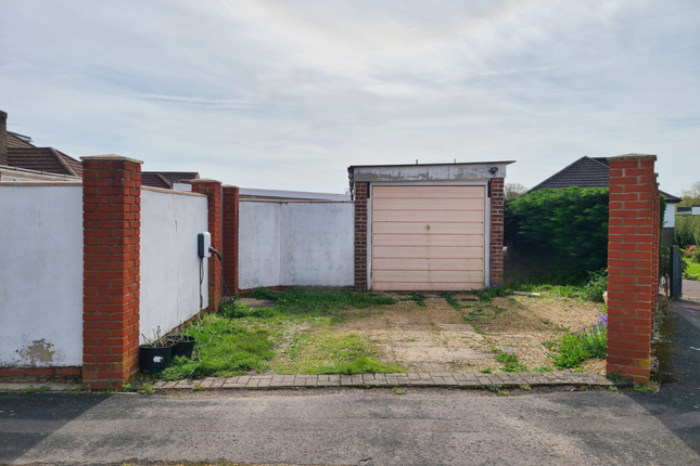 Detached bungalow for sale in Milverton Close, Southampton
