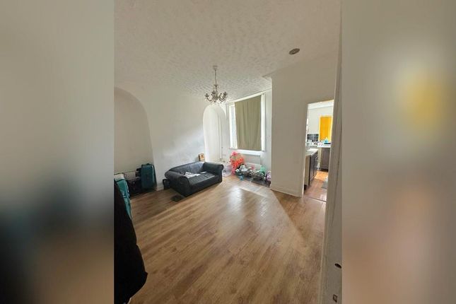 End terrace house to rent in Pottinger Street, Ashton-Under-Lyne