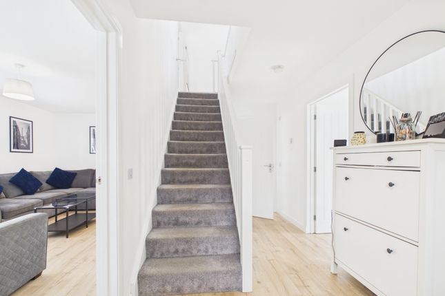 4, Ullapool Grove, Bishopton photo 4