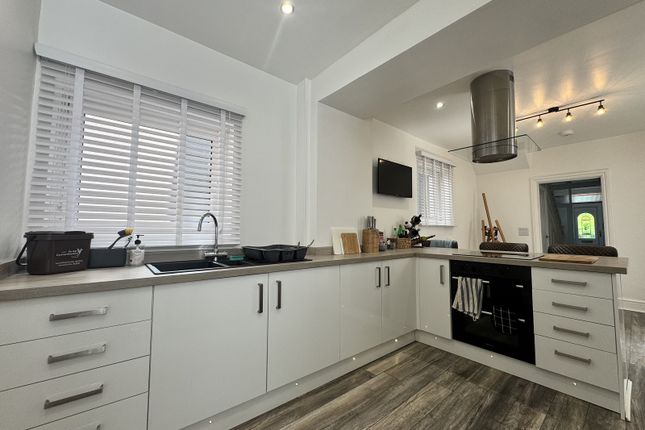 5, Betws Road, Ammanford photo 3