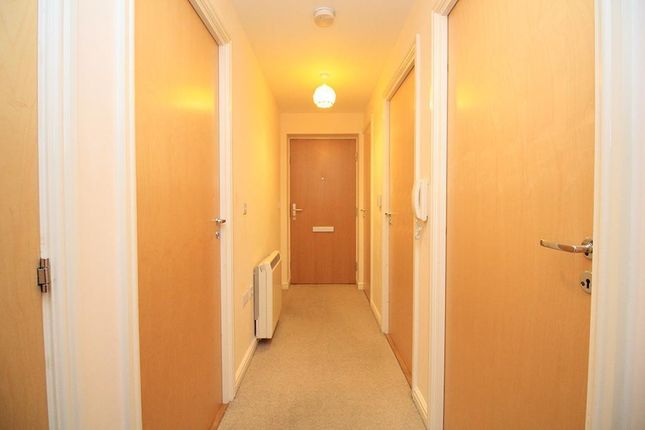 Flat to rent in Holland Close, Loughborough