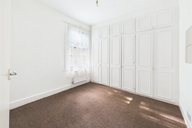 Brookscroft Road, Walthamstow, London photo 4
