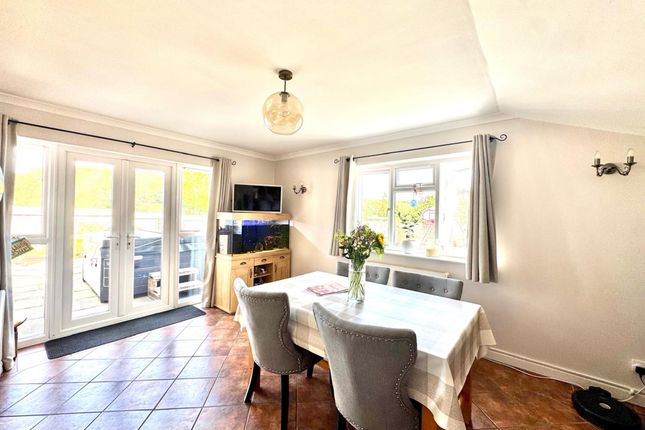 15 Glyn Place, East Melbury, SHAFTESBURY photo 3