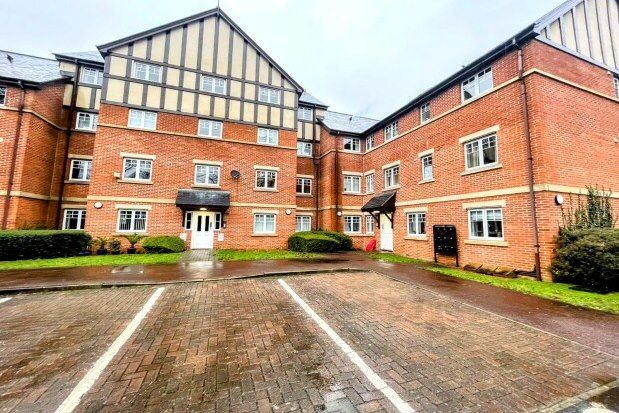 Flat to rent in York House, Darlington