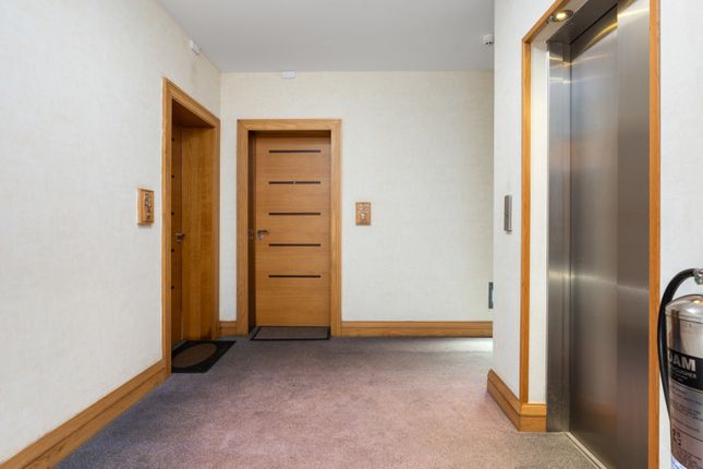 Apt. 61 Majestic Apartments,King Edward Road, Onchan photo 4