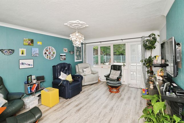 42, Upper Glen Road, St. Leonards-On-Sea photo 2