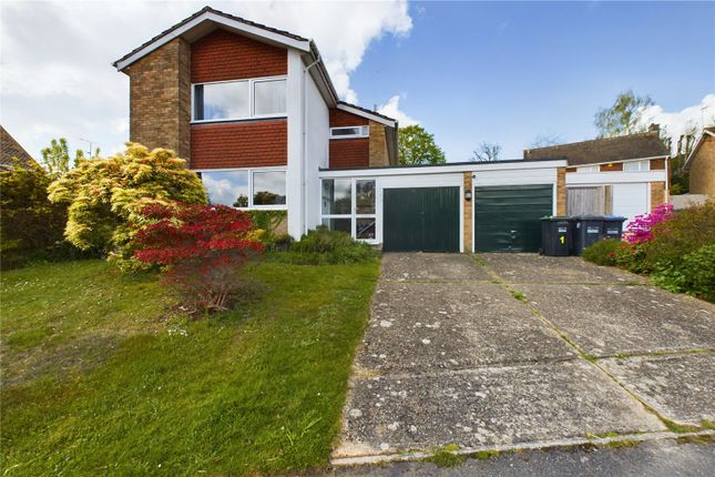 Detached house to rent in Fulmar Drive, East Grinstead, West Sussex