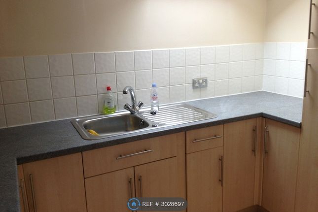 Flat, Mount Nod Road, London photo 4