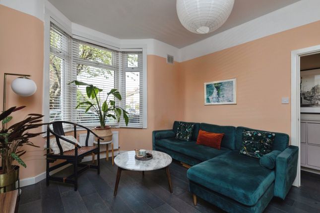 76, Camden Road, London photo 3