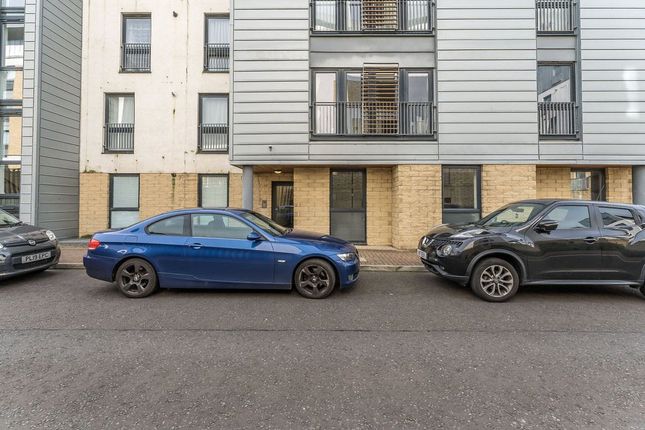 32/8, Kimmerghame Drive, Edinburgh photo 3