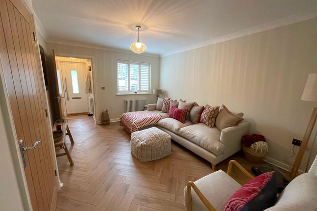 63 Herbert Thomas Way, Swansea photo 3