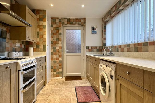 17, Oakhurst Close, Derbyshire photo 3