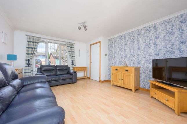 55 Moubray Road, Dunfermline photo 4