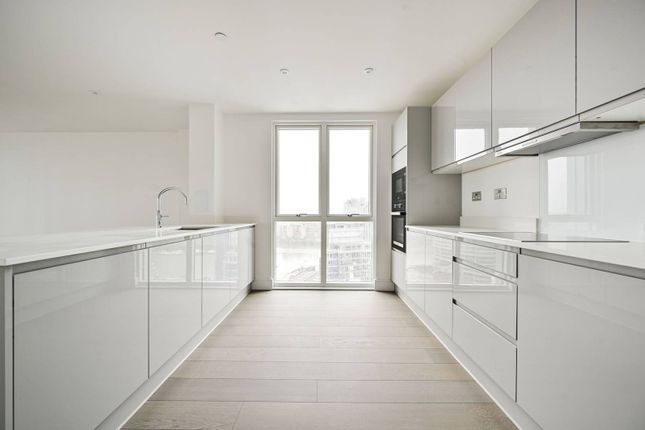 Flat for sale in Vision Point, Battersea