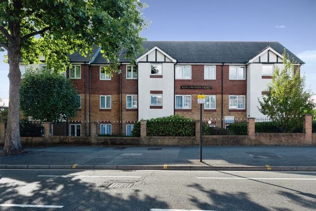 Flat for sale in Kingswood Court, Chingford