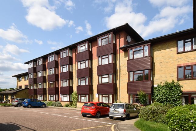 Flat for sale in Red Lodge Road, West Wickham