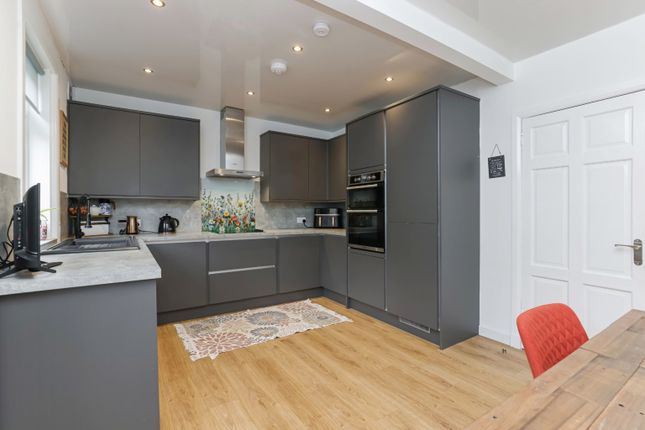 12, Moray Drive, Glasgow photo 5