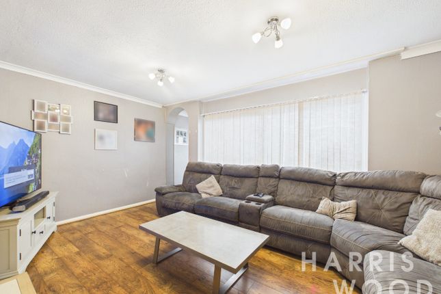 173 Frinton Road, Holland-On-Sea, Essex photo 3