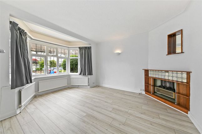 2, Marble Hill Close, Middlesex photo 4