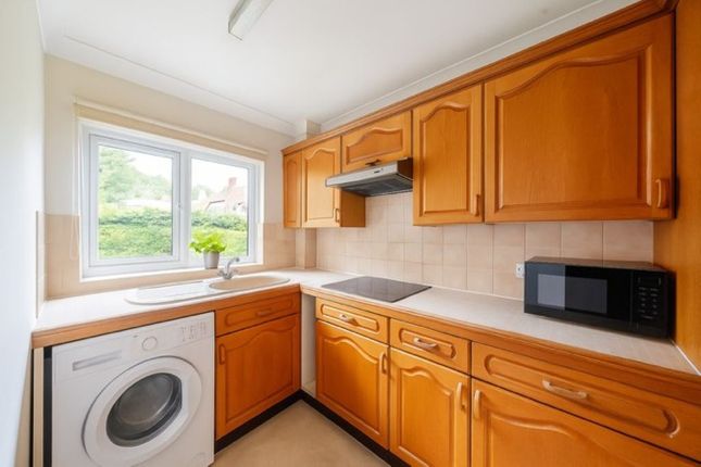 Flat 18, St Augusta Court, Batchwood View, St. Albans photo 3