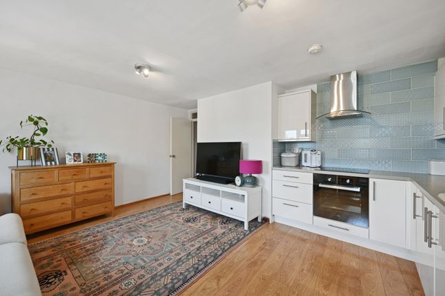 4C POTTERS ROAD, BARNET photo 5