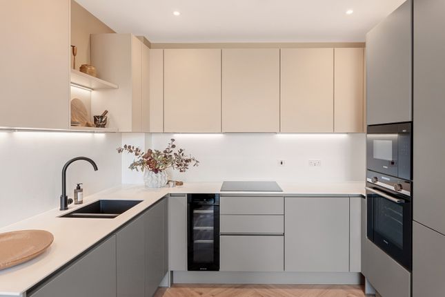 71 Hawthorn Collection, Bicknell Way, London photo 2
